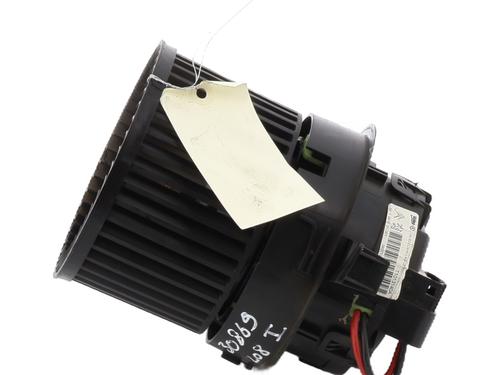Used Heater blower motor Heater blower motor PEUGEOT 208 I (CA_, CC_) 1.4 HDi (68 hp) 24660739 24660739