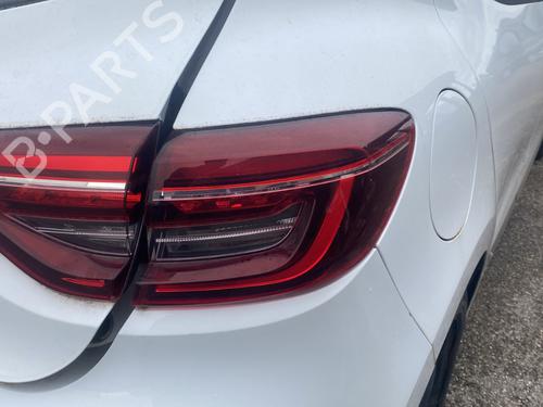 Used Right taillight RENAULT CLIO V (B7_) 1.5 Blue dCi 85 (B7AG) (86 hp) 29209457