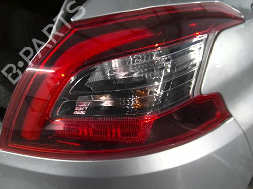 Used Right taillight Right taillight 37673777 37673777
