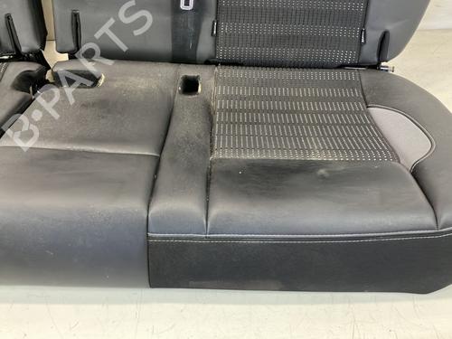 Rear seat PEUGEOT 2008 I (CU_) 1.2 THP 130 / PureTech 130 | BP23131252C17 - Image 4