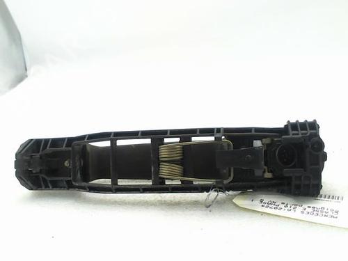 Used Front left exterior door handle MERCEDES-BENZ E-CLASS (W210) E 300 D (210.020) (136 hp) 20964596