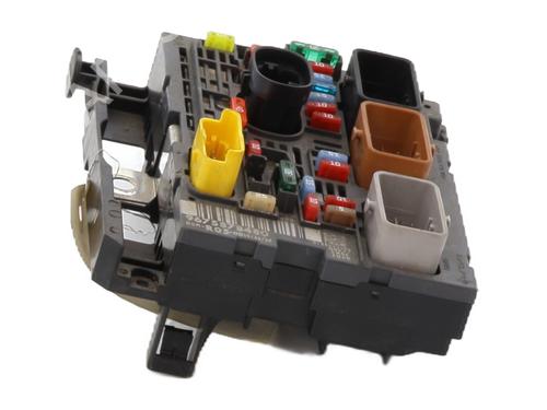 Fuse box PEUGEOT 308 I (4A_, 4C_) 1.6 HDi | BP27367358E1