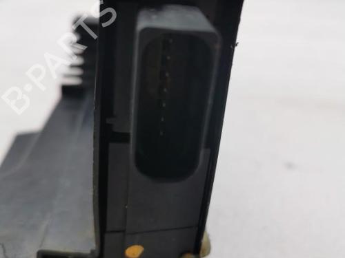 Używane Zamek drzwi przednich prawych PEUGEOT 308 SW II (LC_, LJ_, LR_, LX_, L4_) 1.6 HDi 92 (92 hp) 20956161