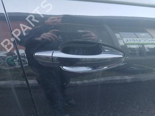 Used Front right exterior door handle PEUGEOT 5008 II (MC_, MJ_, MR_, M4_) 1.6 BlueHDi 120 (MCBHZH, MCBHZW) (120 hp) 32003199