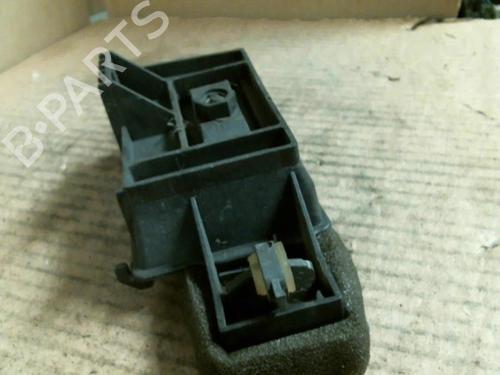 Used Front right interior door handle Front right interior door handle RENAULT RAPID Box Body/MPV (F40_, G40_) 1.6 D (F404) (55 hp) 22029949 22029949