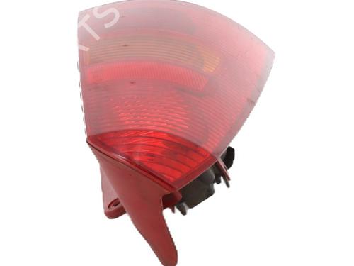 Left taillight FORD FOCUS I Turnier (DNW) 1.4 16V | BP20949071C34