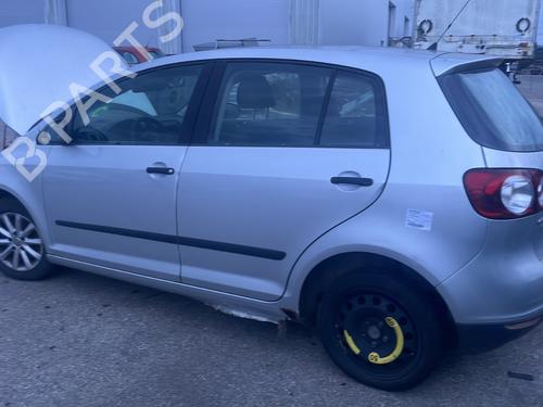 Brugte VW GOLF PLUS V (5M1, 521) 1.9 TDI (105 hp) 4412996