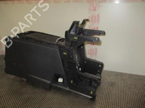 Used Glove box PEUGEOT 5008 (0U_, 0E_) 2.0 HDi 150 / BlueHDi 150 (150 hp) 20946514