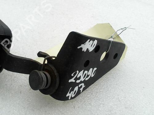 Seat buckle PEUGEOT 407 SW (6E_, 6D_) 2.0 HDi 135 | BP20955847I32 