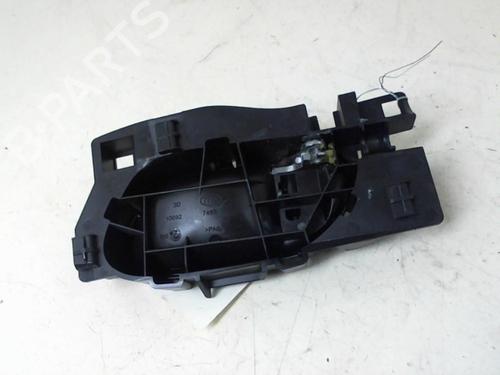 Used Front right interior door handle Front right interior door handle PEUGEOT 308 I (4A_, 4C_) 1.6 HDi (90 hp) 20940102 20940102