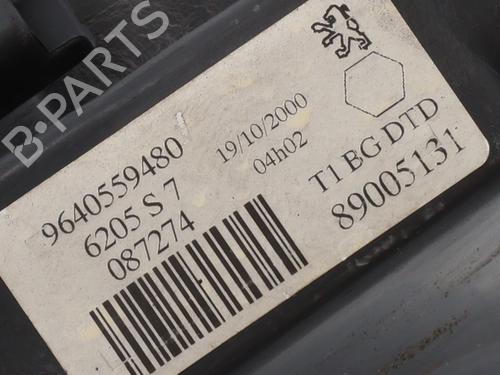 Right headlight PEUGEOT 206 Hatchback (2A/C) 1.4 i | BP27893452C29 