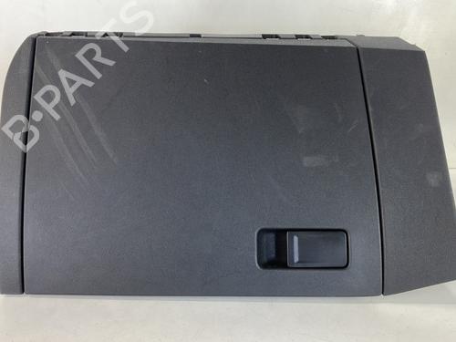 Handskerum VW POLO VI (AW1, BZ1, AE1) 1.6 TDI (95 hp) 28476827