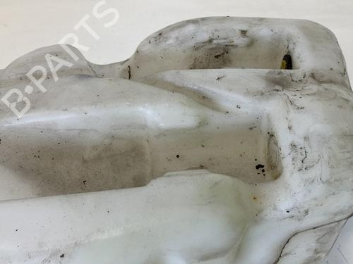 Used Windscreen washer tank Windscreen washer tank ALFA ROMEO 159 (939_) 2.4 JTDM (939AXD12, 939AXD1B) (200 hp) 20952815 20952815