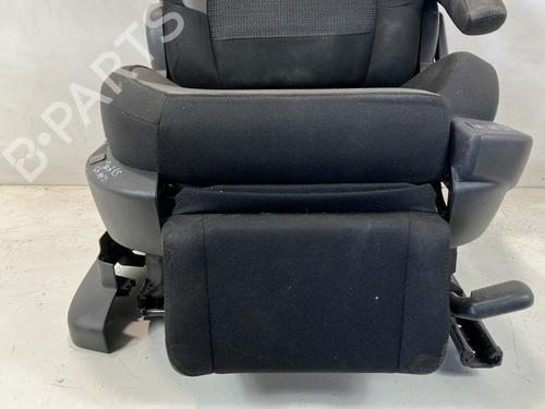 Right front seat CITROËN C4 Grand Picasso II (DA_, DE_) 1.6 HDi / BlueHDi 115 | BP23434317C16