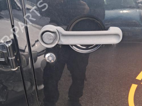 front-right-exterior-door-handle-jeep-wrangler-iii-jk-2006-28668359 main image
