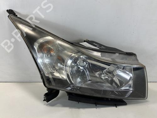 Højre forlygte CHEVROLET CRUZE (J300) 2.0 CDI (125 hp) 20967818