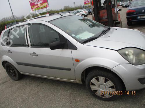 Windscreen washer tank FORD FIESTA V (JH_, JD_) 1.4 TDCi | BP20938763C113 