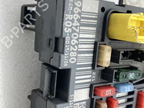 Fuse box PEUGEOT 308 I (4A_, 4C_) 1.6 HDi | BP23971706E1 