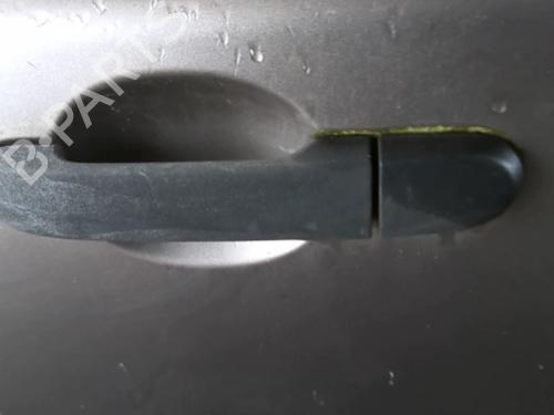 Used Front left exterior door handle NISSAN MICRA III (K12) 1.5 dCi (68 hp) 20959732