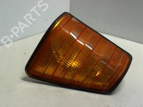 Used Right front indicator Right front indicator MERCEDES-BENZ T1/TN Platform/Chassis 410 D (611.417, 611.418) (95 hp) 22023235 22023235