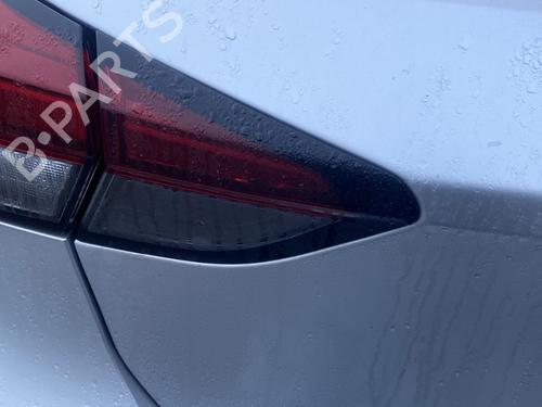 Venstre baglygte bagklap OPEL CORSA F (P2JO) 1.2 (68) (75 hp) 30750662