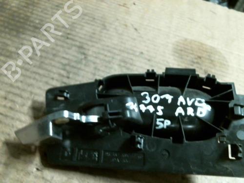 Used Rear right interior door handle Rear right interior door handle 20961606 20961606