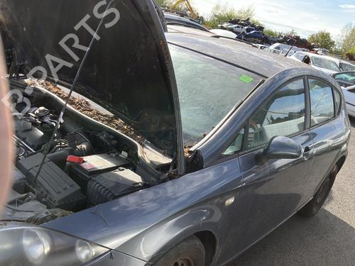 Front left door window SEAT LEON (1P1) 1.9 TDI | BP20944463C18 