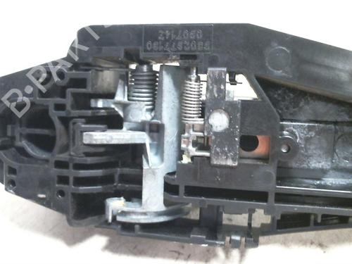Used Front right exterior door handle Front right exterior door handle 20951307 20951307