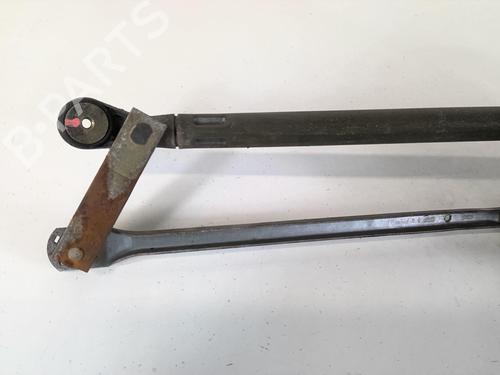 Used Front wiper motor RENAULT CLIO I (B/C57_, 5/357_) 1.2 (B/C/S57A, B/C57S, 5/357F, 5/357J, 5/357L, 5/357R) (58 hp) 20943919