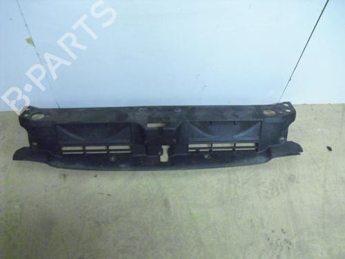 Used Grille HYUNDAI SANTA FÉ I (SM) 2.0 CRDi 4x4 (125 hp) 20960359