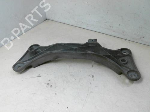 Used Engine mount BMW 3 (E90) 318 d (143 hp) 22022799