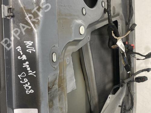 Used Left front door Left front door 22029512 22029512
