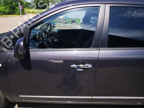 Venstre foran utvendig håndtak KIA CARENS III MPV (UN) 2.0 CRDi 140 (140 hp) 20951523