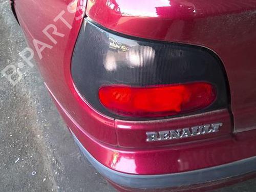 Used Left taillight RENAULT MEGANE I (BA0/1_) 1.6 e (BA0F, BA0S) (90 hp) 20952223