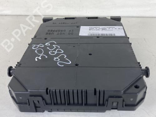Fuse box PEUGEOT 308 II (LB_, LP_, LW_, LH_, L3_) 1.5 BlueHDI 100 | BP20938374E1