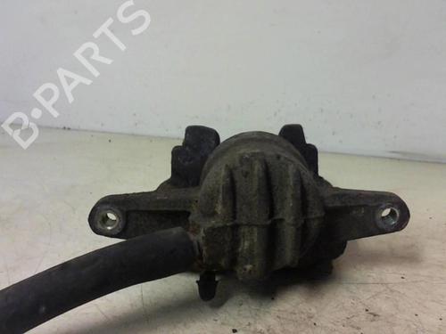 Used Right front brake caliper Right front brake caliper 22020018 22020018