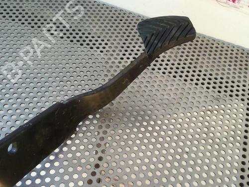 Used Break pedal Break pedal MITSUBISHI PAJERO III (V7_W, V6_W) 3.2 Di-D (V68W, V78W) (165 hp) 20970601 20970601