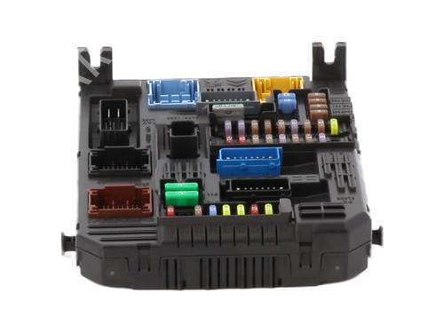 Fuse box CITROËN C3 III (SX) 1.2 VTi 82 | BP26168247E1 - Image 4