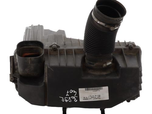 Used Air filter box Air filter box PEUGEOT 407 (6D_) 2.0 16V (6DRFJC, 6DRFJE, 6DRFJF) (140 hp) 27981684 27981684