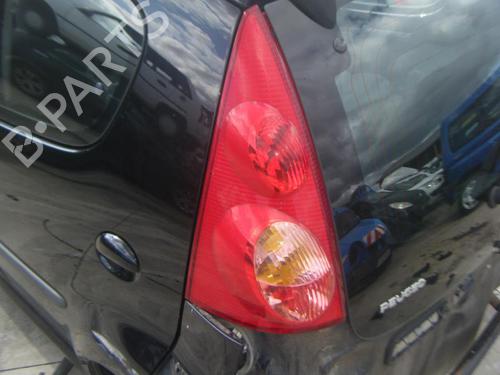 Used Left taillight PEUGEOT 107 (PM_, PN_) 1.0 (68 hp) 20948905