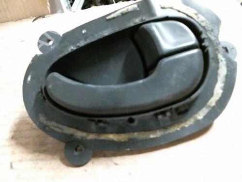 Used Front right interior door handle PEUGEOT 406 (8B) 1.9 TD (92 hp) 22030084