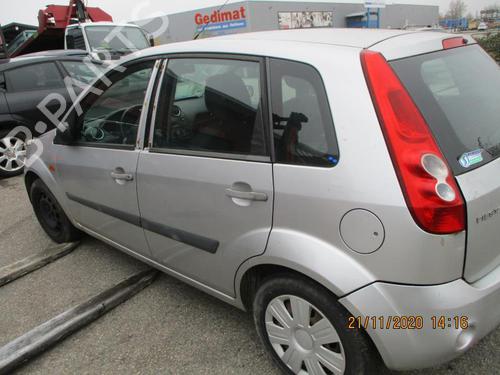 Windscreen washer tank FORD FIESTA V (JH_, JD_) 1.4 TDCi | BP20938763C113 