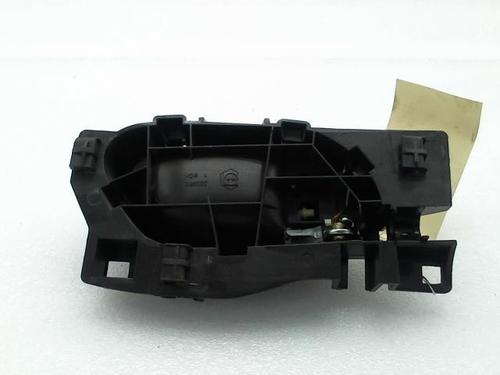 Venstre bak invendig håndtak PEUGEOT 208 I (CA_, CC_) 1.6 BlueHDi 100 (100 hp) 20941154