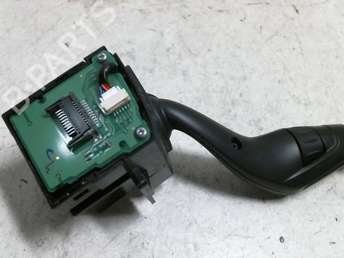 Used Steering column stalk Steering column stalk FORD FOCUS III 1.6 TDCi (115 hp) 20962995 20962995