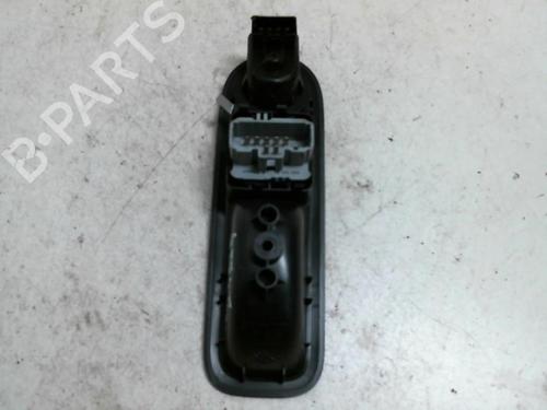 Used Left front window switch Left front window switch RENAULT TWINGO II (CN0_) 1.2 16V (CN04, CN0B) (75 hp) 25267833 25267833