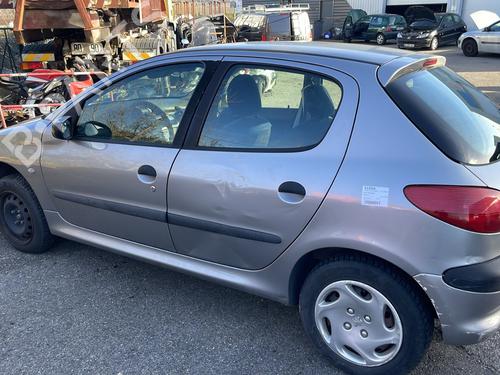 Used Parts PEUGEOT 206 Hatchback (2A/C) 1.4 i (75 hp) 4412991