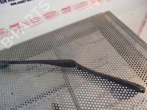 Used Front windshield wiper arm BMW 3 (E90) 330 xd (231 hp) 20966247