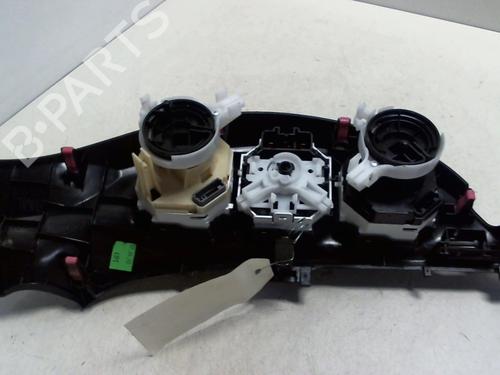 Climate control TOYOTA YARIS (_P13_) 1.0 (KSP130_, KSP130) | BP22022350I5 