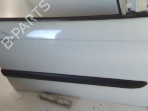 Used Right front door Right front door 20945392 20945392
