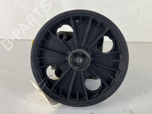 Used Steering pump VOLVO XC70 II (136) D5 AWD (185 hp) 22025941